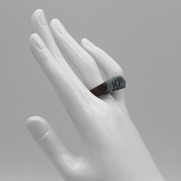 Ring statement wood wooden size 8 light blue modern fashion new - Picture 6 of 7